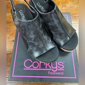 Corkys Wedge - Black Carley Crackle